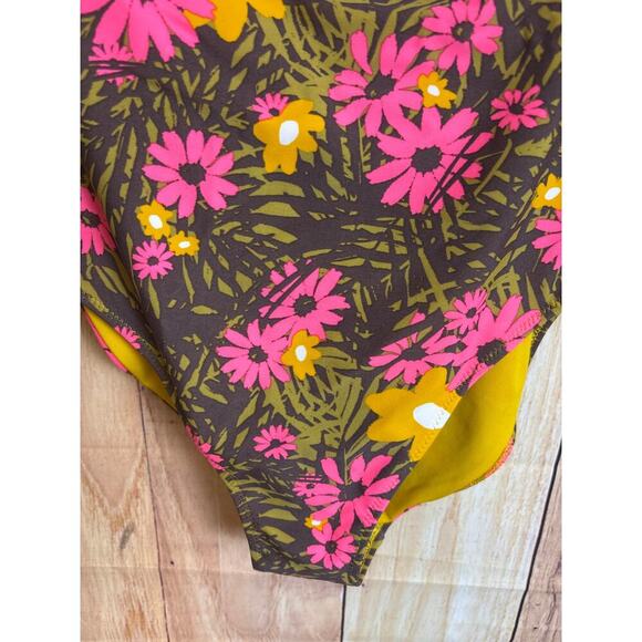 Aerie Tropical Floral Full Coverage One-Piece SwimSuit Women's Size M - Picture 2 of 7
